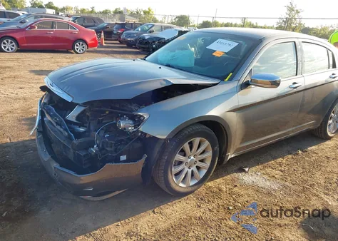 2013 Chrysler 200 Limited из США, поврежденный, VIN 1C3CCBCG3DN601814